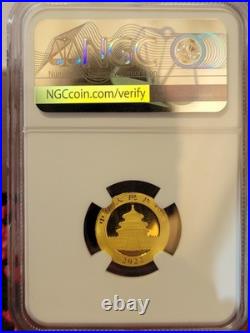2022 MS70 Panda 3g. 999 Gold & 30g. 999 Silver 40TH Anniversary Set