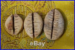 Set of 3 Chinese Cowry Shell or Bèi money coins, Shang Dyn 1766-1154 BC
